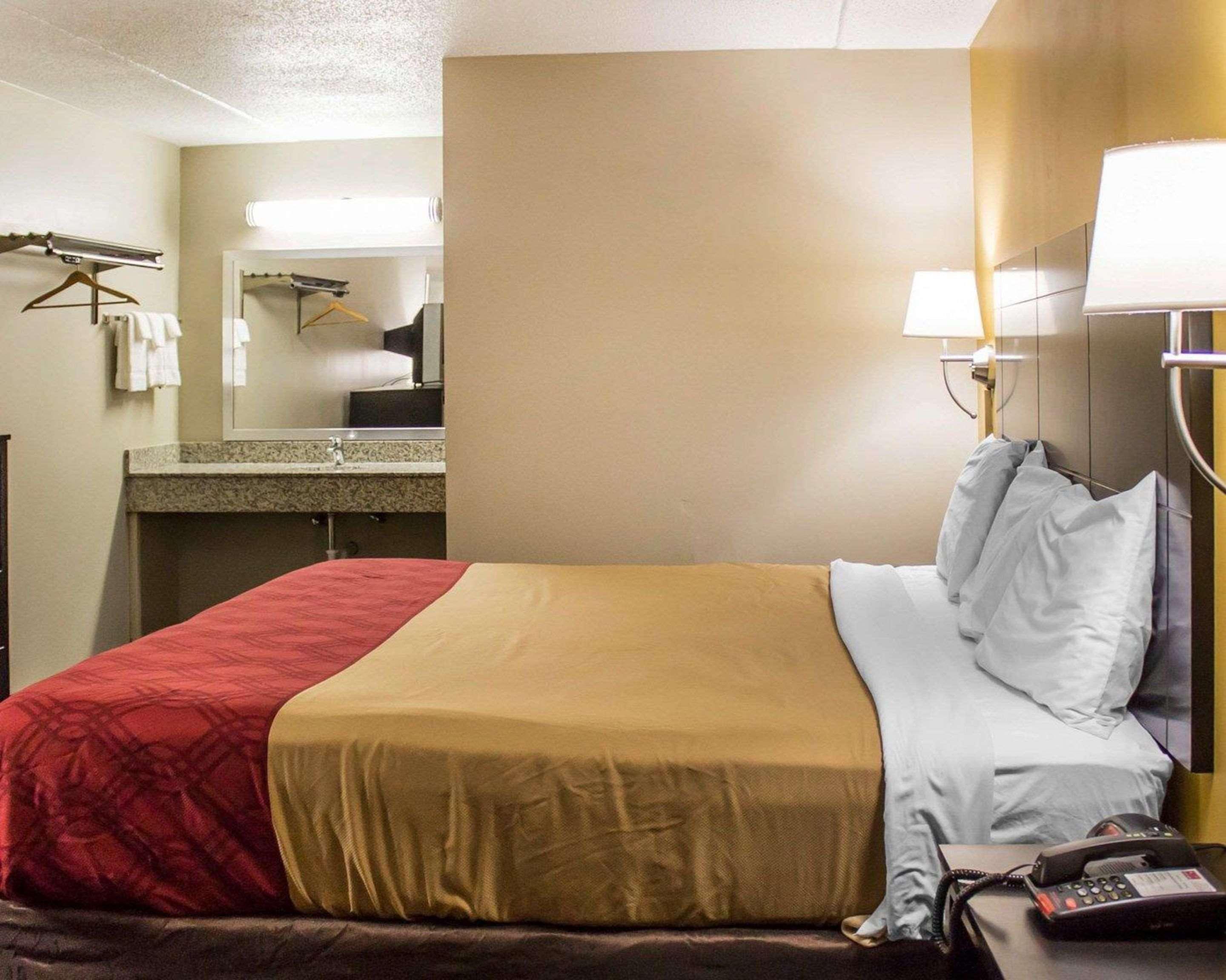 Econo Lodge Columbus Exterior photo